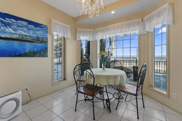 607 Lakeshore Dr, Cold Lake, AB T9M 1B1