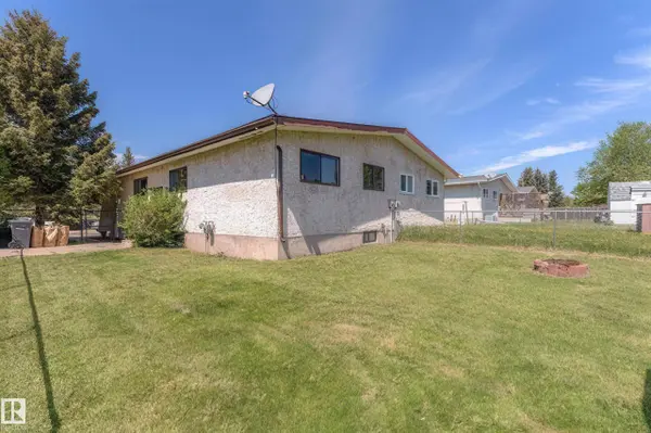 204 22 ST, Cold Lake, AB T9M 1E8