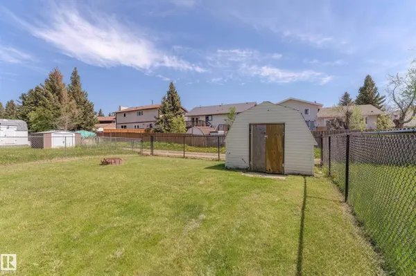 204 22 ST, Cold Lake, AB T9M 1E8