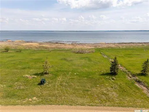 750 Lakeshore DRIVE, Meota, SK S0M 1X0
