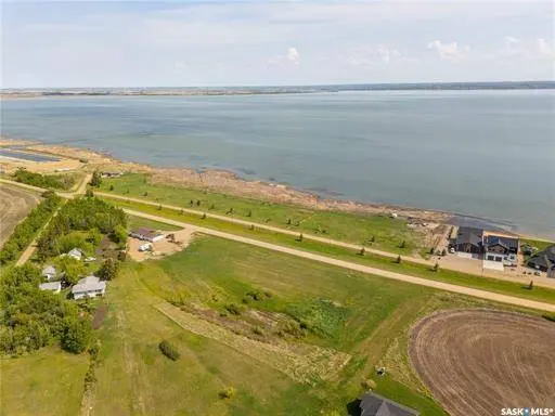 760 Lakeshore DRIVE, Meota, SK S0M 1X0
