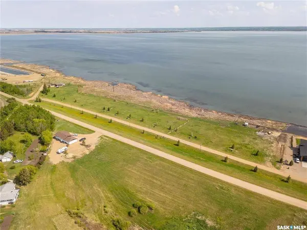 820 Lakeshore DRIVE, Meota, SK S0M 1X0