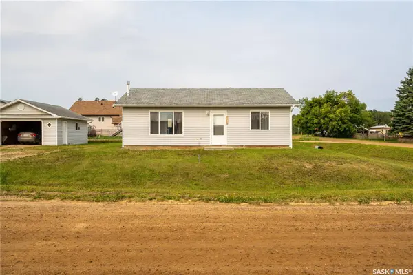 157 4th STREET W