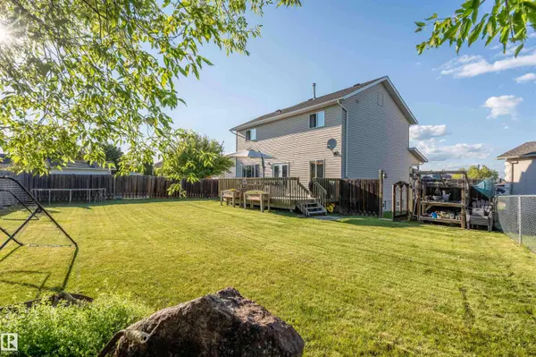 2502 6 AV, Cold Lake, AB T9M 1M6