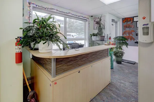 112 Kananaskis Way #104 + 105, Canmore, AB T1W2X2