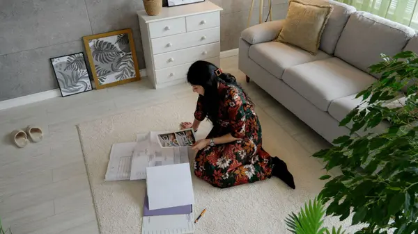 Is It Better to List Your Home Now or Wait a Few Months?,Tracy Duggan
