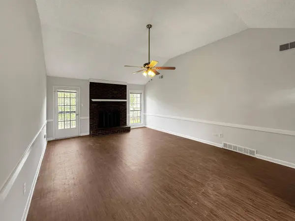 4788 HUNTERS GLEN CV, Unicorp/memphis, TN 38128