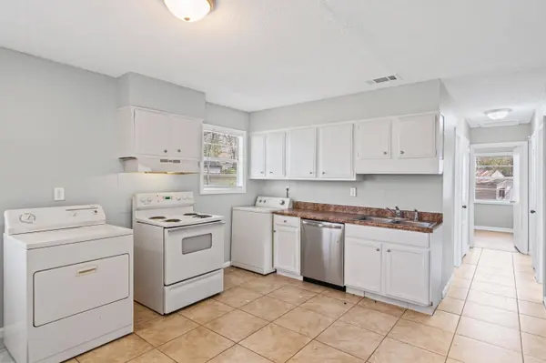 496 GREENVIEW CV, Collierville, TN 38017