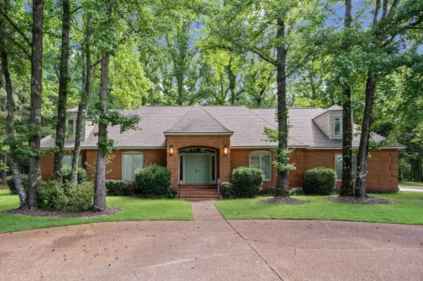 300 N COUNTRY WAY DR, Unincorporated, TN 38018