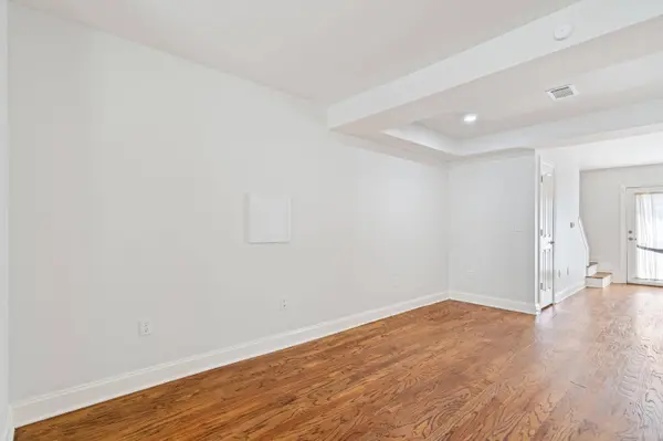 2240 GERMANTOWN SQ, Germantown, TN 38138