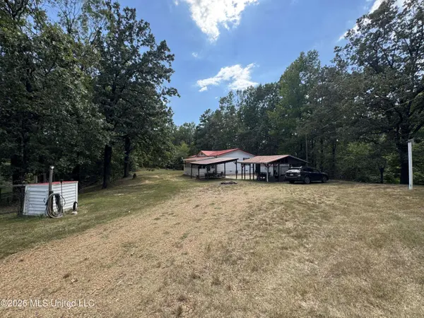 191 Bob White Lane, Pope, MS 38658