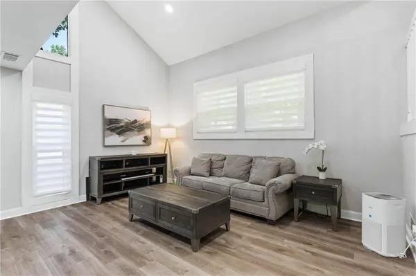 671 LOST CREEK CIR, Stone Mountain, GA 30088