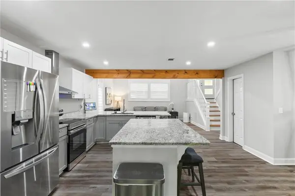 671 LOST CREEK CIR, Stone Mountain, GA 30088