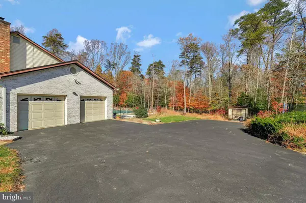 15590 OAK GLEN CIR, Hughesville, MD 20637