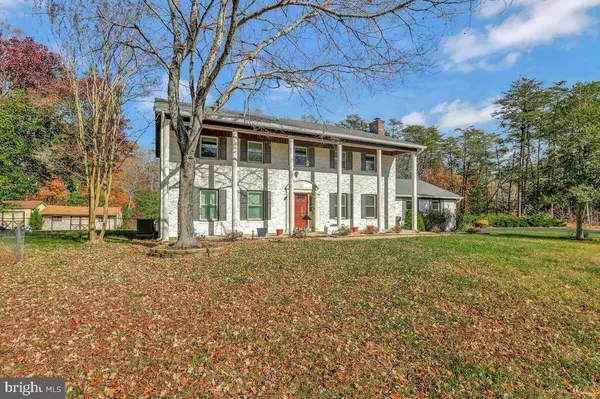 15590 OAK GLEN CIR, Hughesville, MD 20637