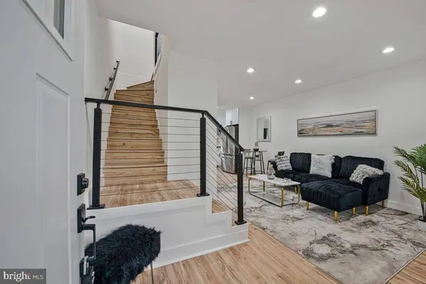 305 34TH PL NE, Washington, DC 20019