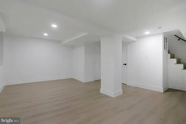 2500 ARLINGTON, Arlington, VA 22204