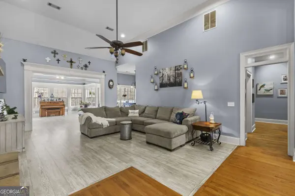 8399 E Carroll RD, Whitesburg, GA 30185