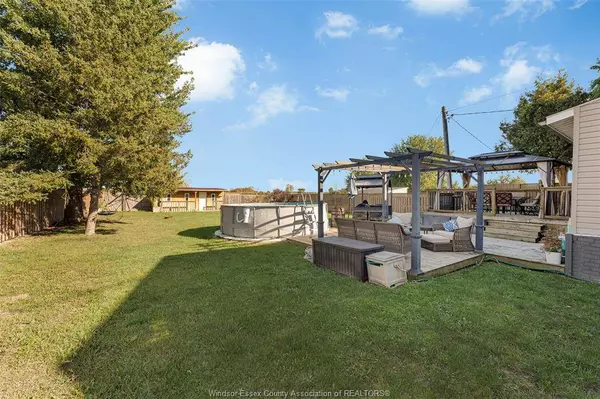 9469 COUNTY RD 11, Mcgregor, ON N0R 1J0