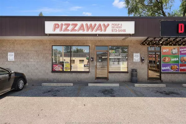 1705 WYANDOTTE Street West, Windsor, ON N9B 1J2