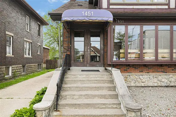 1451 OUELLETTE Avenue, Windsor, ON N8X 1K1