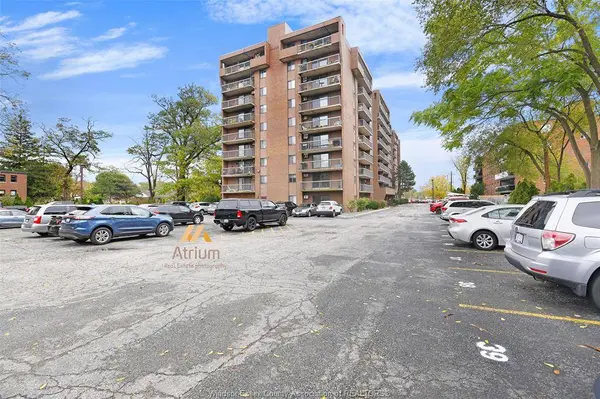 3936 WYANDOTTE Street East #207, Windsor, ON N8Y 4V1