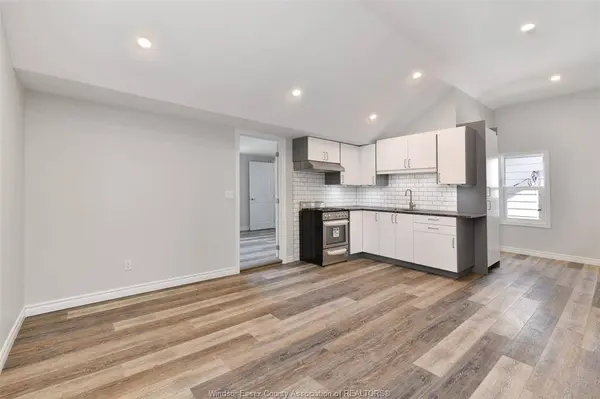 1069 MARENTETTE Avenue #UPPER, Windsor, ON N9A 2A4