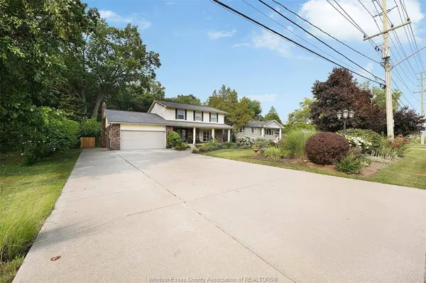 2670 TODD Lane, Lasalle, ON N9H 1K5