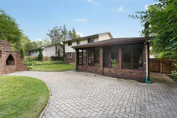 2670 TODD Lane, Lasalle, ON N9H 1K5