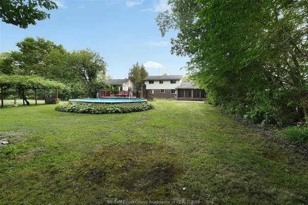 2670 TODD Lane, Lasalle, ON N9H 1K5
