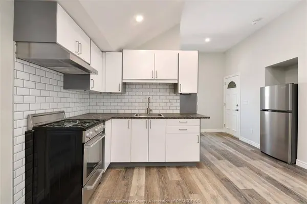 1069 MARENTETTE Avenue #UPPER, Windsor, ON N9A 2A4