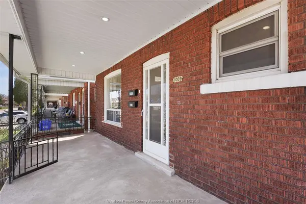 1069 MARENTETTE Avenue #UPPER, Windsor, ON N9A 2A4