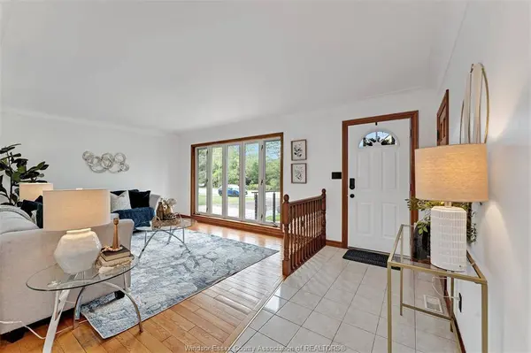 825 MORTON Drive, Lasalle, ON N9J 3V3