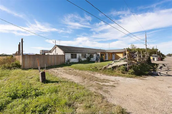 8865 HOWARD Avenue, Lasalle, ON N0R 1L0