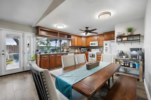 329 E Crossland Boulevard, Grand Prairie, TX 75052