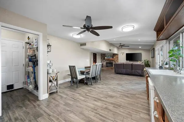 329 E Crossland Boulevard, Grand Prairie, TX 75052
