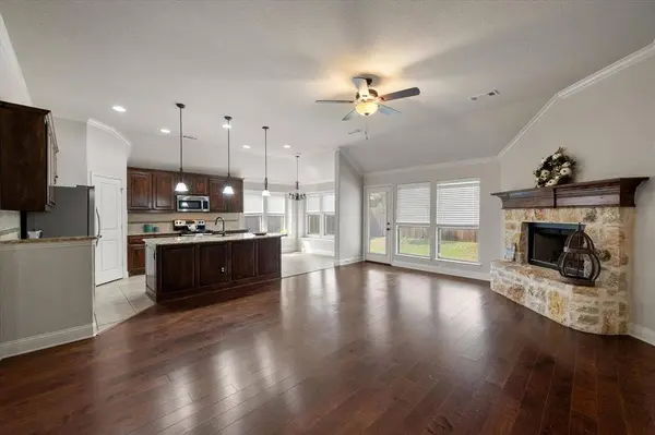 217 Cambridge Street, Waxahachie, TX 75165