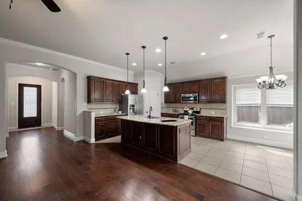 217 Cambridge Street, Waxahachie, TX 75165