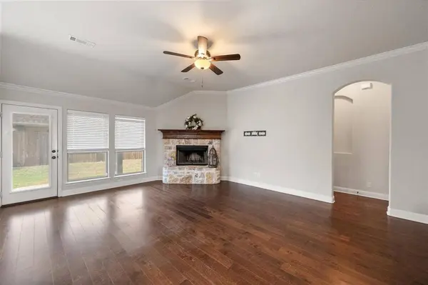 217 Cambridge Street, Waxahachie, TX 75165