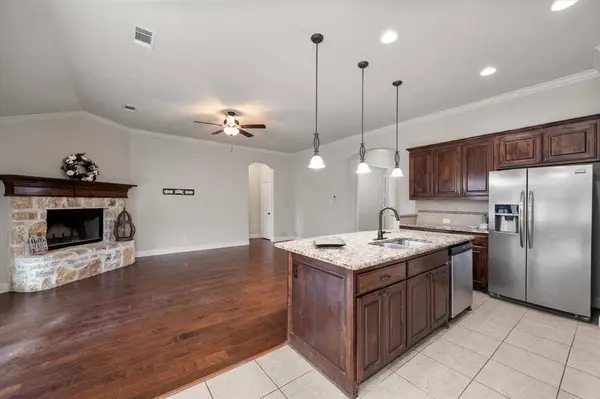 217 Cambridge Street, Waxahachie, TX 75165