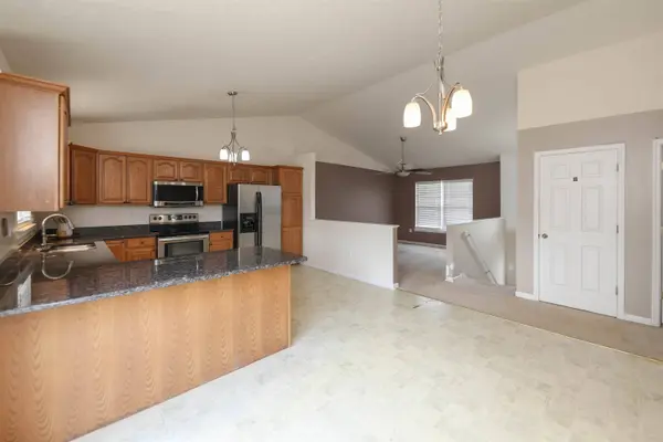 2408 MONROE ST, Waynesboro, VA 22980