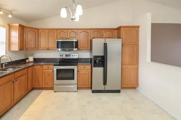 2408 MONROE ST, Waynesboro, VA 22980