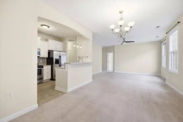 26 WINDGATE CIR #104, Fishersville, VA 22939