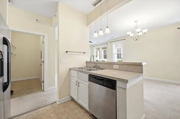 26 WINDGATE CIR #104, Fishersville, VA 22939
