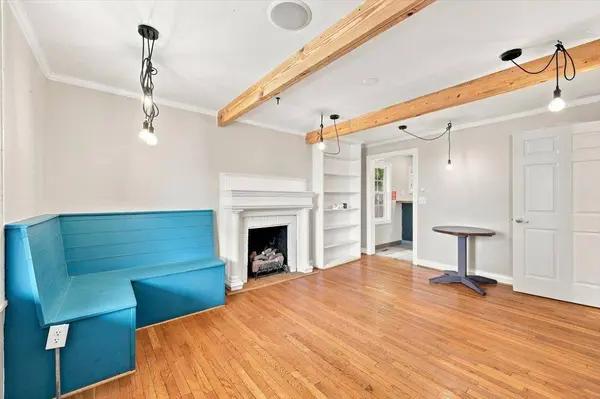 908 MAIN ST W, Waynesboro, VA 22980