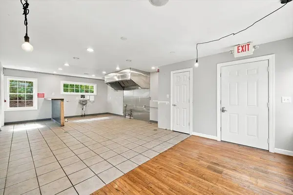 908 MAIN ST W, Waynesboro, VA 22980