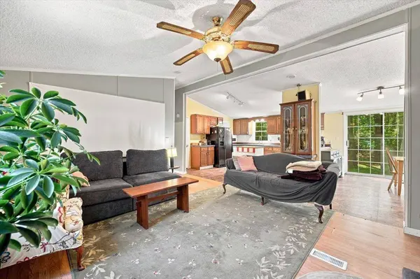 2160 MT TORREY RD, Lyndhurst, VA 22952