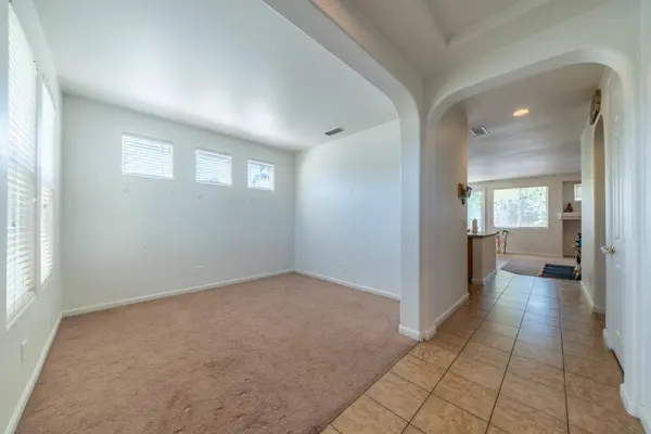 1000 Georgia AVE, Madera, CA 93637