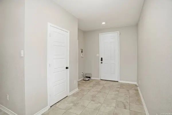 3006 OLD ALMONTE DR, San Antonio, TX 78224