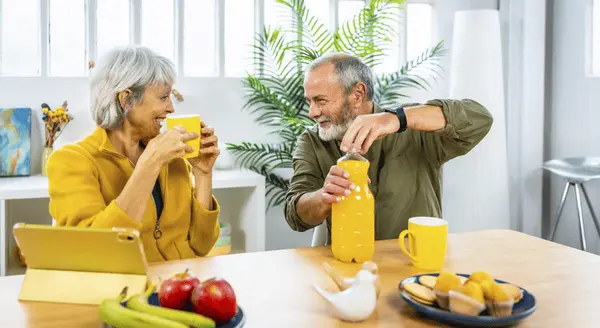 feature image of Stay or Sell? How To Make the Right Call as You Age